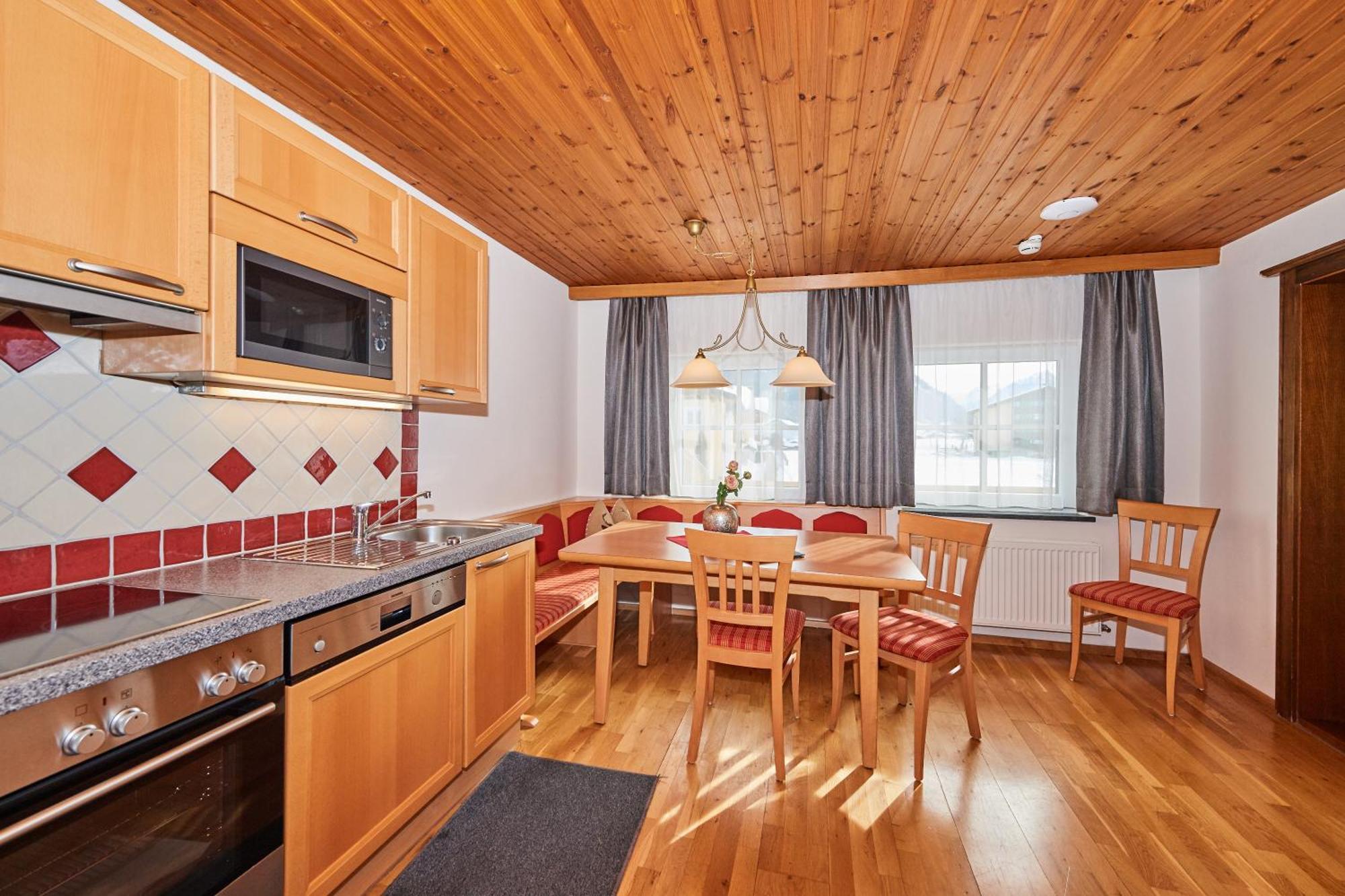 Rainerhof Apart otel Flachau Oda fotoğraf